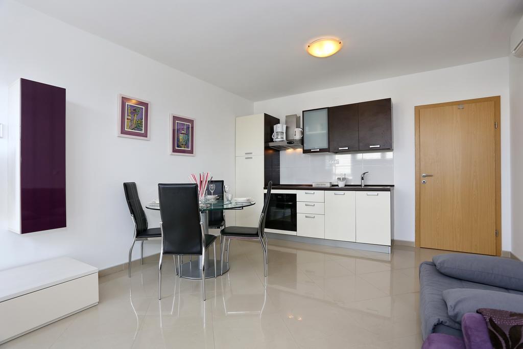 Luxury Town Center Apartments Задар Номер фото